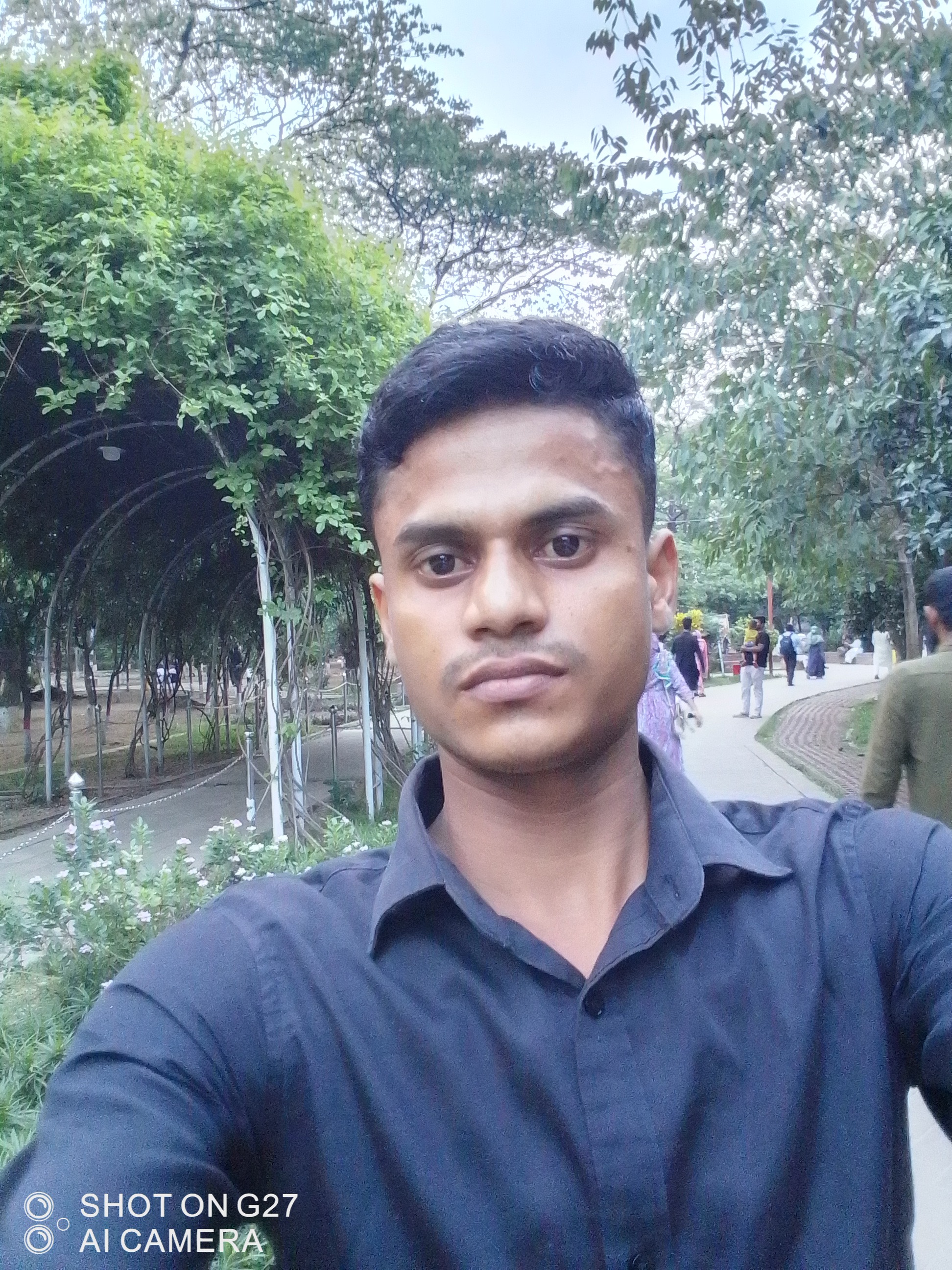 Post media