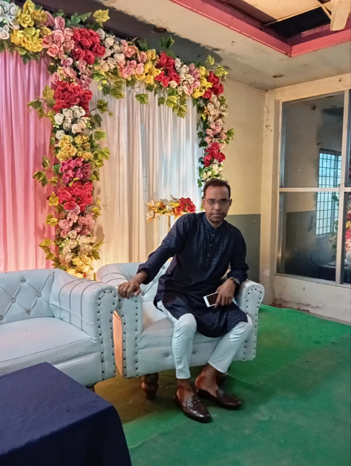 Post media